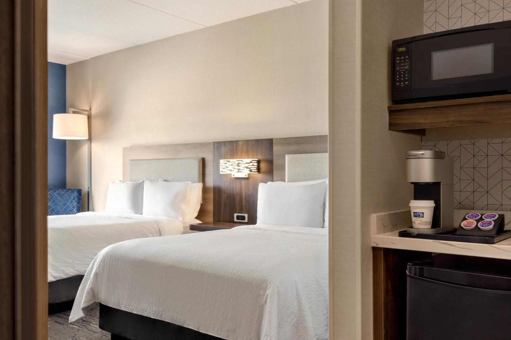 Holiday Inn Express - Strathroy By Ihg Kültér fotó
