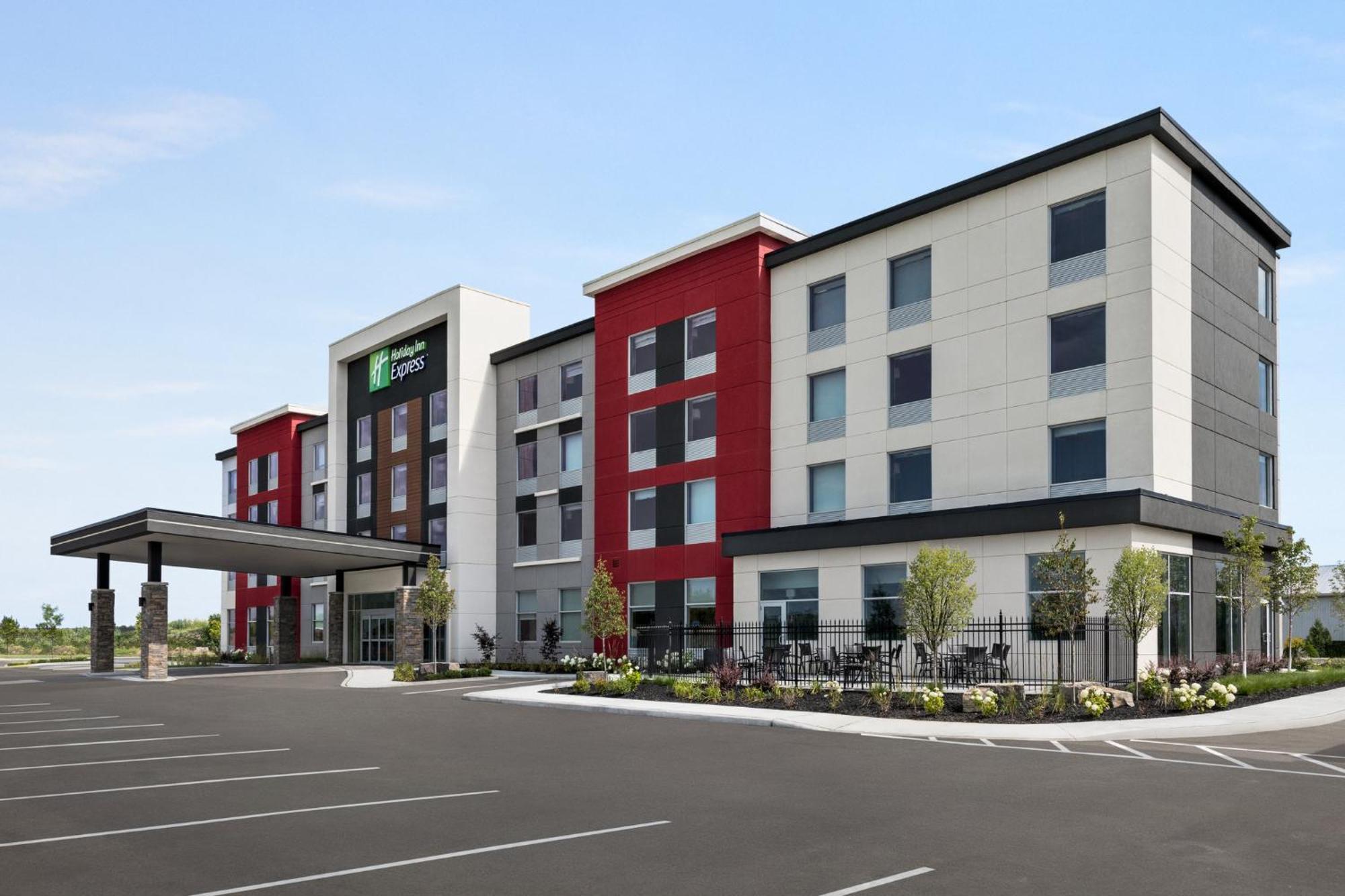 Holiday Inn Express - Strathroy By Ihg Kültér fotó